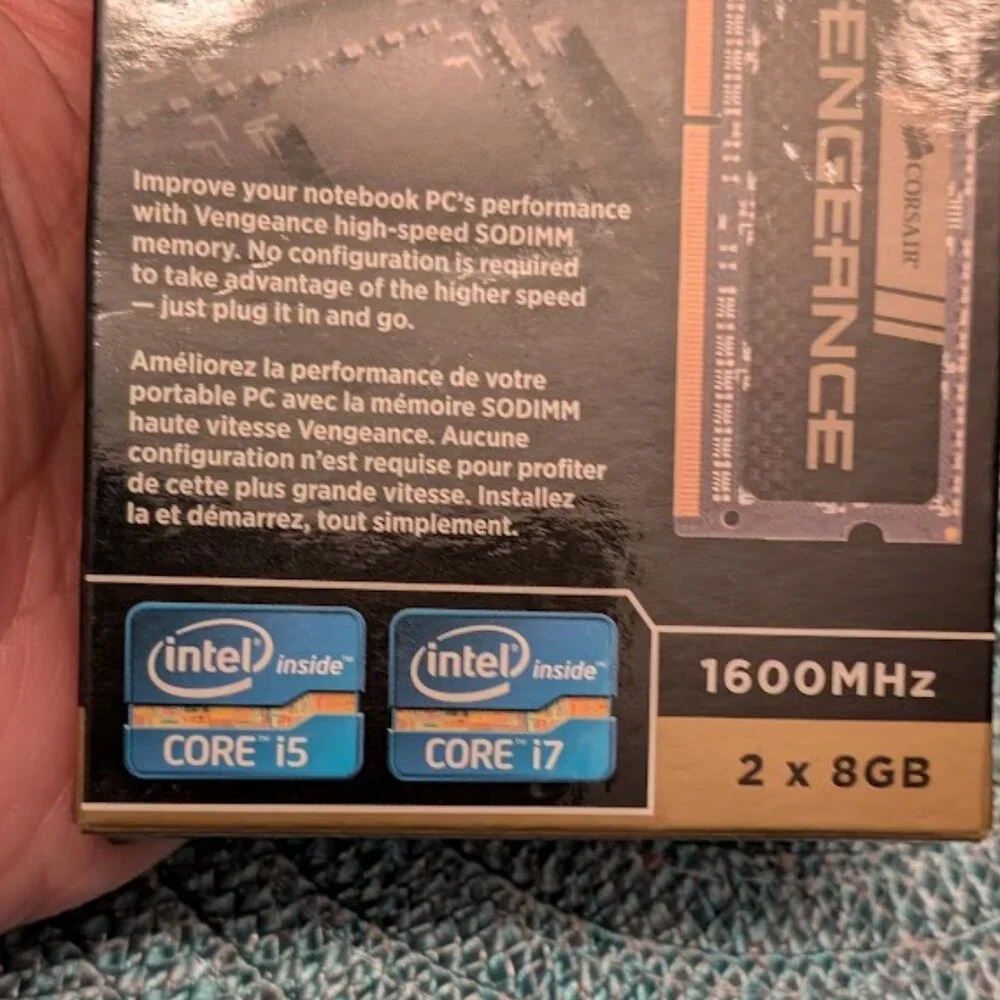 GT1 CORSAIR Vengeance 16GB Laptop Memory Kit